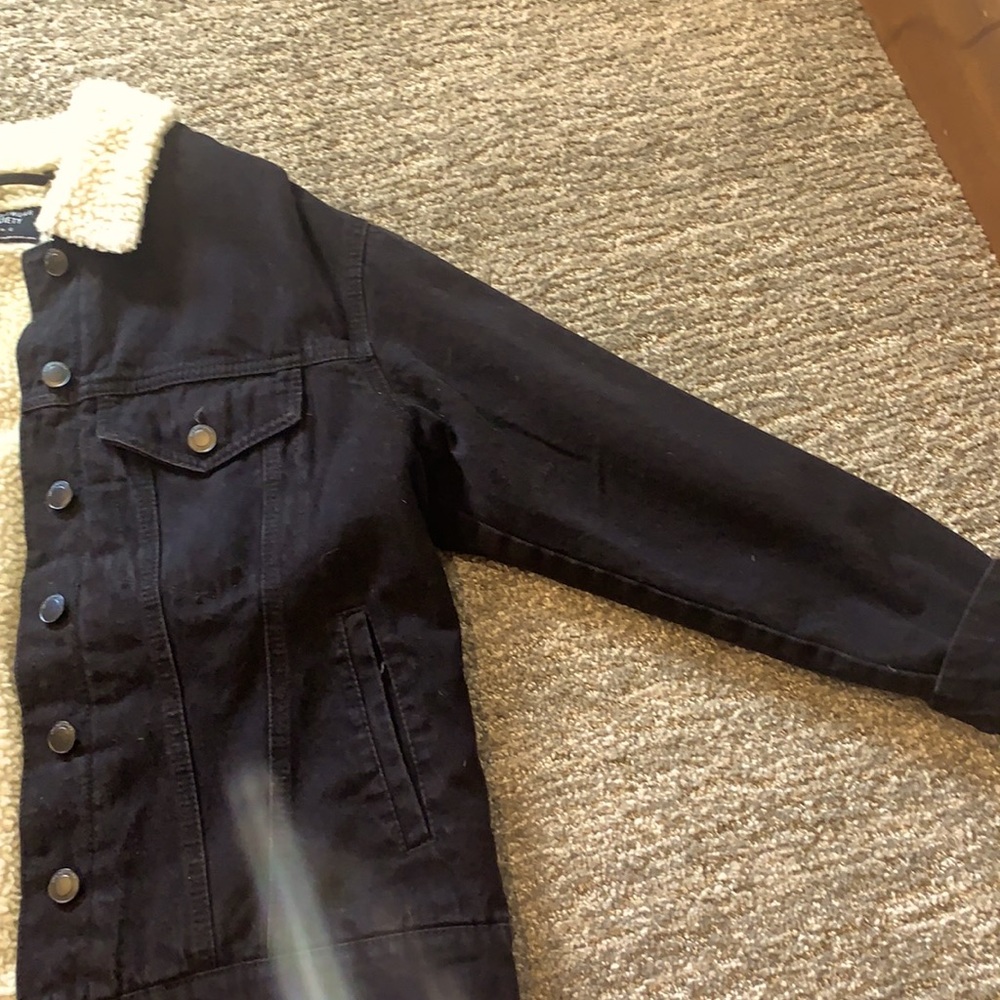 Jacket - Picture 3 of 4